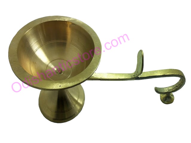 Brass Karpur Alati Stand